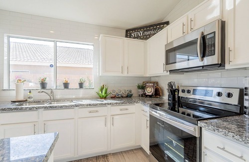 East Mesa Casa | The Scenic Saguaro - 3BD 2BA Home w/ Sunset Views in the Heart of Mesa
