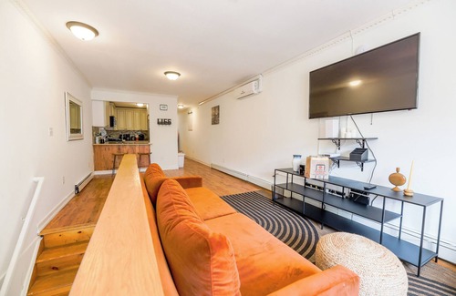 Crown Heights Casa | The Schenectady House - Unit 2 Executive Room 1-Bedroom/Private Bath
