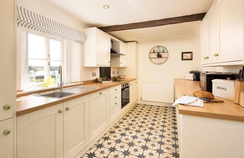 Capheaton Casa | The School House, Capheaton in Northumberland - sleeping 6 guests