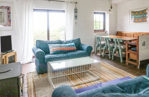 Goleen Cabaña | THE SCHOONER, family friendly, with open fire in Goleen, County Cork