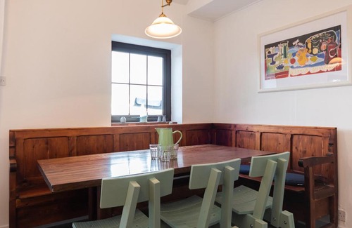Goleen Casa | The Schooner, Goleen