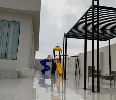 Saudi Arabia Chalet De Esquí | The sea Breeze- شاليهات بريز