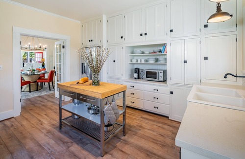 East Beach Casa | The Sea Captain's House & Loft - Coast Beach Luxury