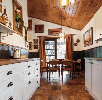 Waratah Casa | The Sea Shack