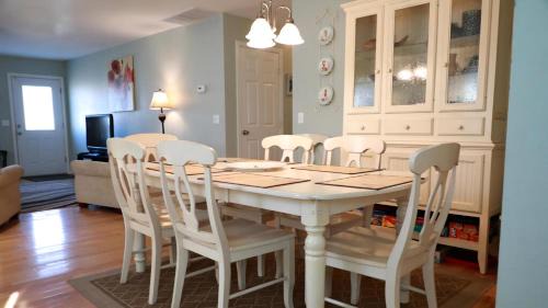 Village Green Casa | The Sea Turtle