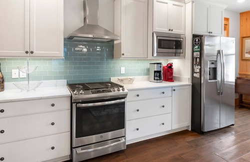 Historic Downtown Manteo Casa | The Seabiscuit* Walk to Festival Park & Downtown