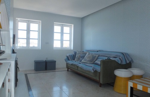 Barra Apartamento | The Seagull Beach House - 3 bedrooms -"Direct view to the beach"