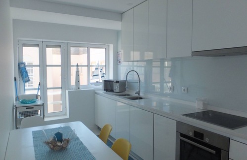 Barra Apartamento | The Seagull Beach House - 3 bedrooms -"Direct view to the beach"