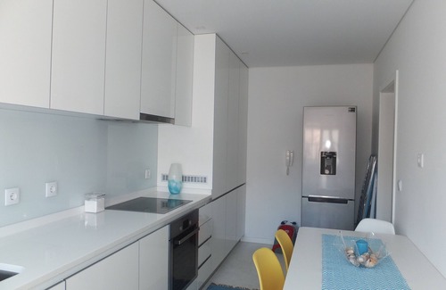 Barra Apartamento | The Seagull Beach House - 3 bedrooms -"Direct view to the beach"
