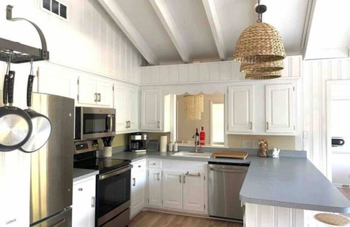 Southern Shores Casa | The SeaPointe - Southern Shores Private Oasis + Hot Tub