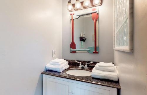 Caine Woods Casa | The Seashell Cottage