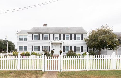 Northeast Virginia Beach Casa | The Seashore Getaway House