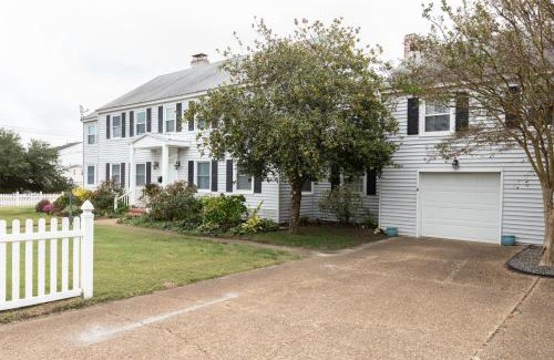 Northeast Virginia Beach Casa | The Seashore Getaway House