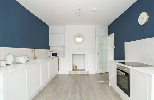 Sutton-on-Sea Cabaña | THE SEASIDE RETREAT, pet friendly, with a garden in Sutton-On-Sea