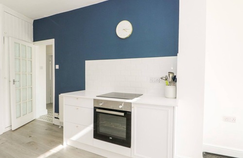 Sutton-on-Sea Cabaña | THE SEASIDE RETREAT, pet friendly, with a garden in Sutton-On-Sea