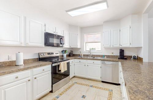 Port Isabel Casa | The Seaworld House on Trout