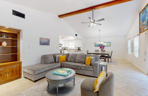 Port Isabel Casa | The Seaworld House on Trout