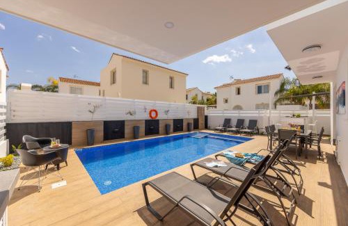 Pernera Casa | The Second Diamond Protara - 2' Walk to Beach