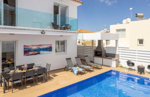 Pernera Casa | The Second Diamond Protara - 2' Walk to Beach