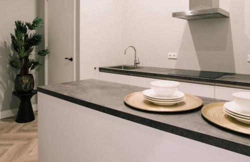 Centrum Apartamento | La suite en el segundo piso ofrece un refugio cómodo con WiFi rápido y estable, etc.