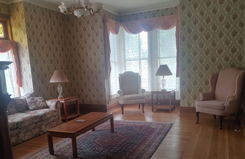 Ottawa Casa | the selah house- historic