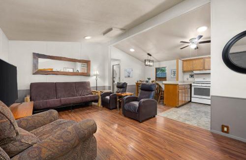 Kernville Casa | The Sequoia House