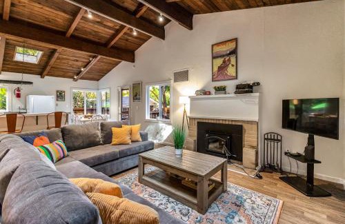 Guerneville Casa | The Shack Hot Tub Outdoor BBQ Russian River
