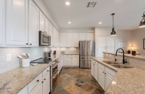 Augusta Ranch Casa | The Shandy Landing – Golf Course Views of the 13th Tee Box + Private Pool, Spa & Lawn Games – Your Backyard Playground Awaits 🌞