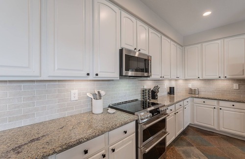 Augusta Ranch Casa | The Shandy Landing – Golf Course Views of the 13th Tee Box + Private Pool, Spa & Lawn Games – Your Backyard Playground Awaits 🌞