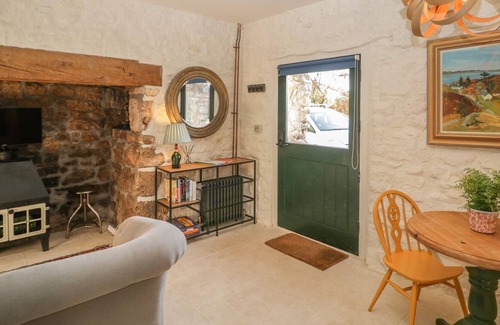 East Horrington Otro | THE SHEEP SHACK, pet friendly, with a garden in Shepton Mallet