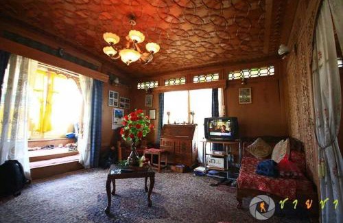 Srinagar Alquiler De Eote | The Shelter Group of Houseboats & Tour organiser