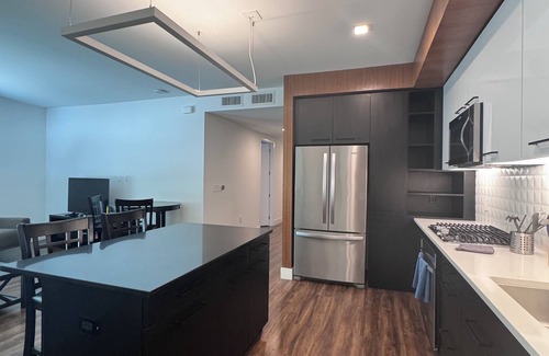 East Village Apartamento | The Shift: Charming 1-BR in Downtown San Diego with WiFi & AC