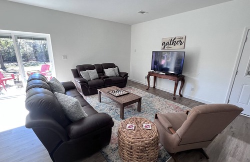 Kirby Casa | The Shop House - 2BR/2BA near Lake Greeson