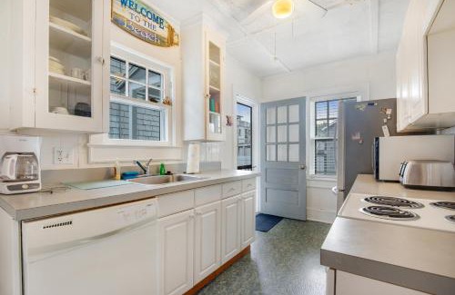 Ocean City Casa | The Shore Cottage & Porch Life