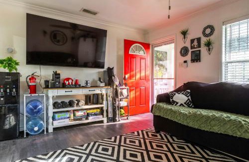 Central City Casa | The Short Stop