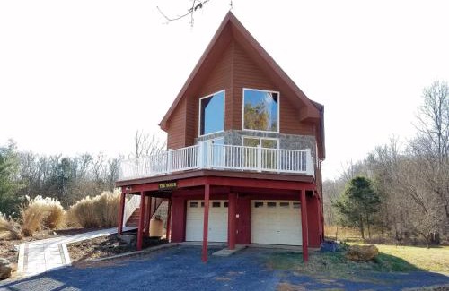 Luray Casa | The Shuck- Christophers Riverside Cabin