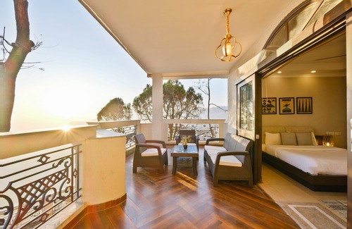 The Mall Road Cabaña | The Si Cottage