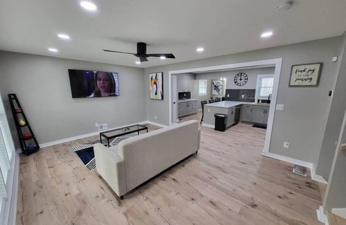 Church Street Casa | The Silver Stone
