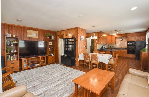 Sandbridge Cabaña | The Simple Life, Sandbridge Beach, Canal Front, Dock, Dogs Welcome, Single-story