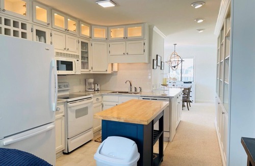 Holden Beach Condominio | The Skipper - Great 2nd Row Condo with Close Beach Access!
