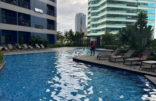 Pio del Pilar Condominio | The Skyline Oasis condo right in the heart of Makati City