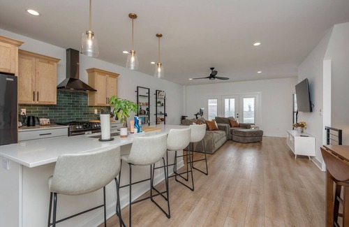 Lexington Casa | The Slow Horse - 3BR Modern Townhouse Near Rupp & Downtown