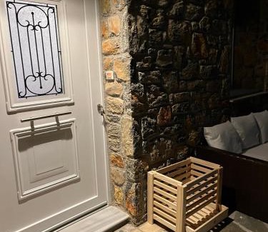 Seta Casa | The Small Mountain house