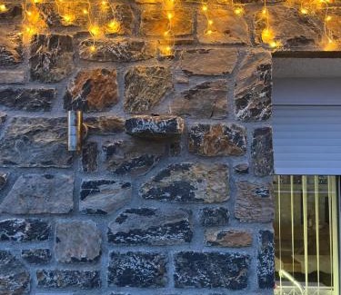 Seta Casa | The Small Mountain house