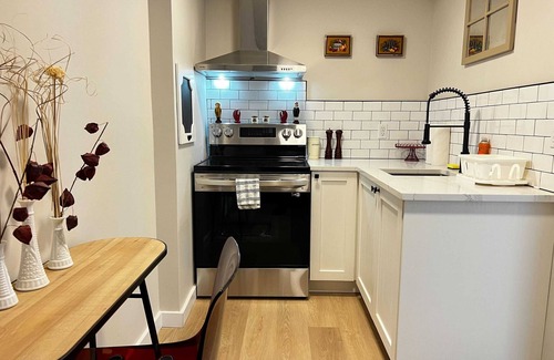 Downtown Apartamento | The Smokestacks, Authentic NS Experience