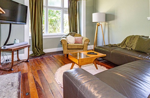 Raetihi Casa | THE SNOW SANCTUARY - RAETIHI HOLIDAY HOME, family friendly in Raetihi