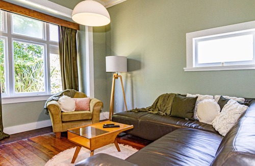Raetihi Casa | THE SNOW SANCTUARY - RAETIHI HOLIDAY HOME, family friendly in Raetihi