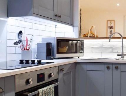 Shottery Casa | The Snug Entire home Sleeps 2, Stratford upon Avon