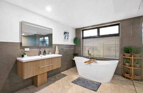 Korumburra Apartamento | The Snug Premium 1BR Self Contained Apartment FREE Netflix