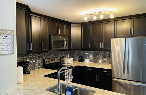 Stonebridge Casa | The Sophie's @ Sask (3BR/2.5BA)